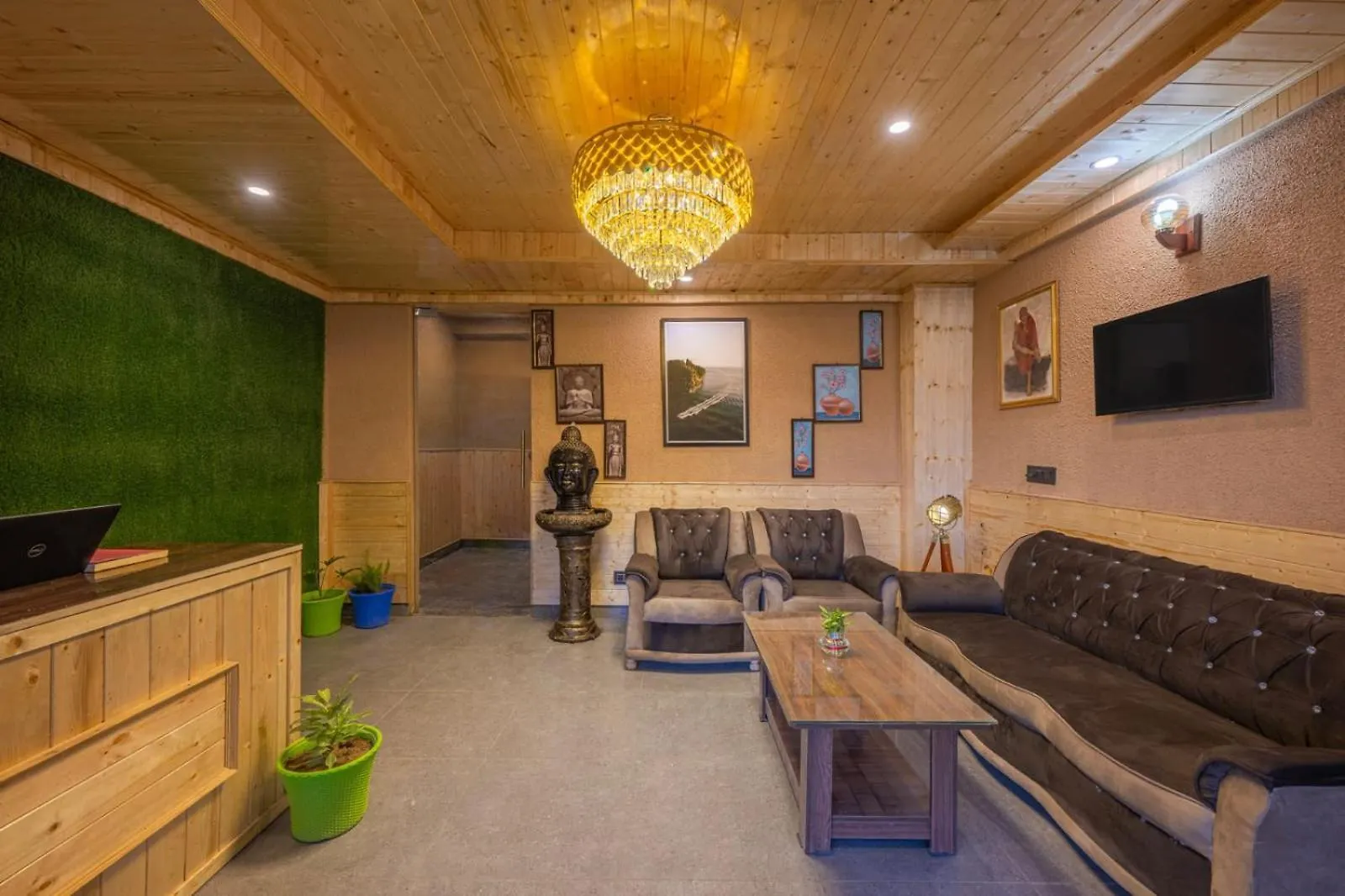 Kufri Hillside Inn L Roof Top L By Charvi Retreat Shimla 3*,
